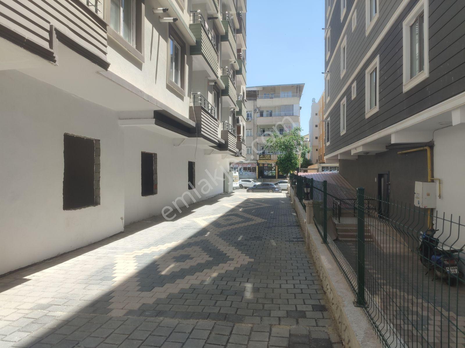 Emlak 72 Den Satılık 1+1 Daire — fotoğraf 4