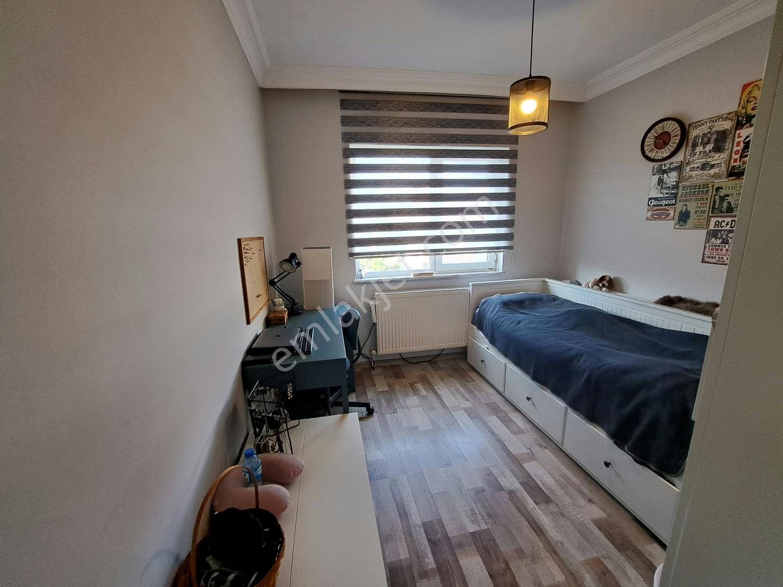 Nesrin Emlak'tan Ara Kat Krediye Uygun 2+1 Daire — fotoğraf 24