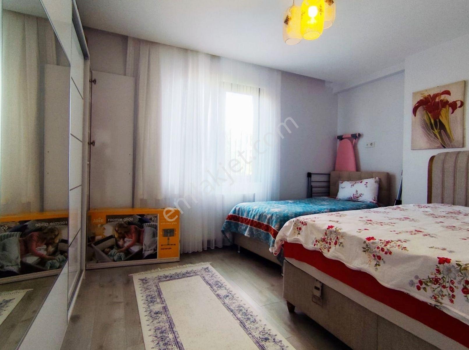 Mertcan'dan Soğanlık Cd. Üzeri Yeni Binada İskanlı Ara Kat Daire — fotoğraf 5
