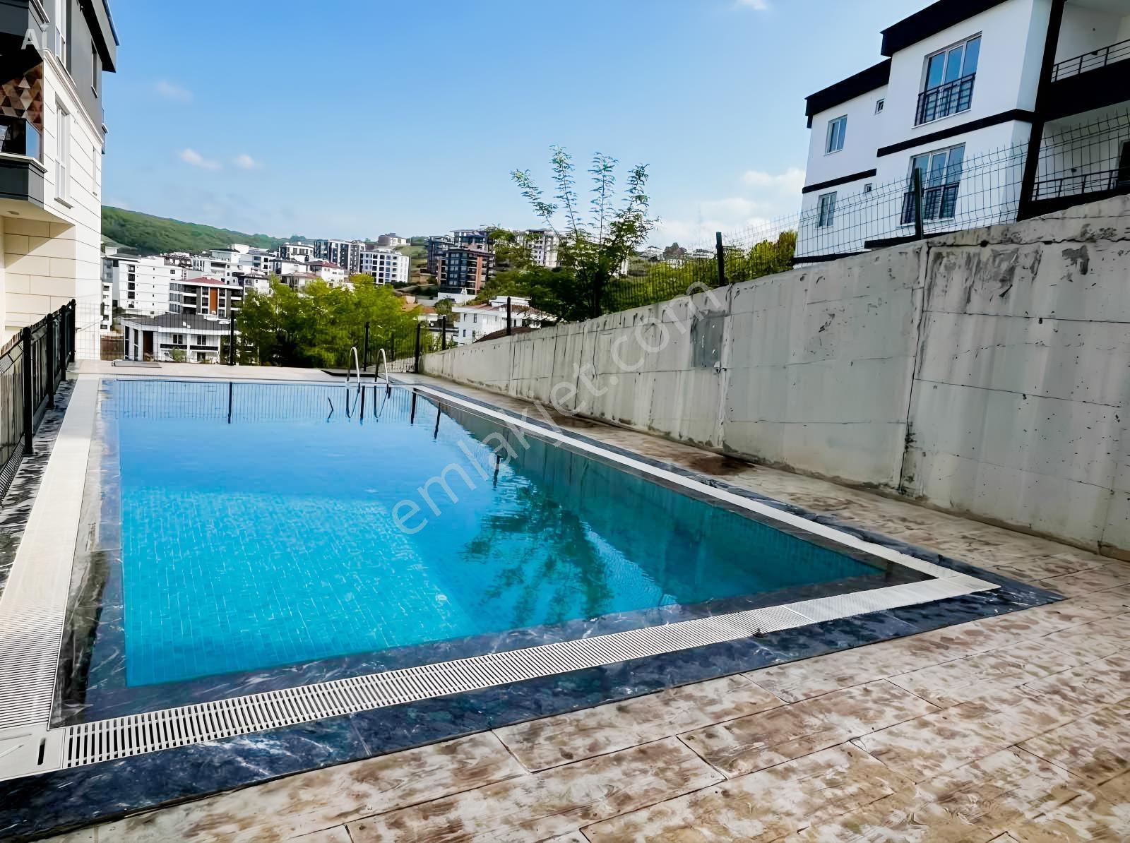 Re/max Modern Seha Söyler'den Satılık 1+1 Loft Eşyalı Daire — fotoğraf 4