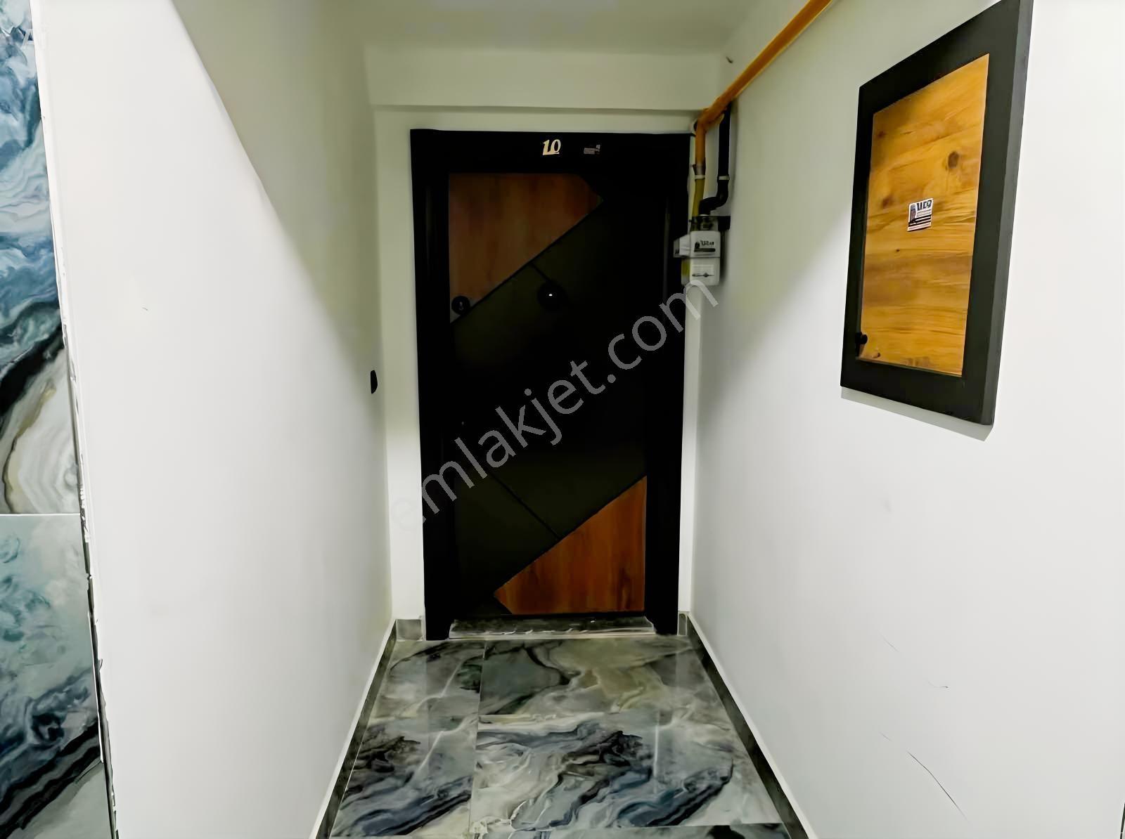 Re/max Modern Seha Söyler'den Satılık 1+1 Loft Eşyalı Daire — fotoğraf 5