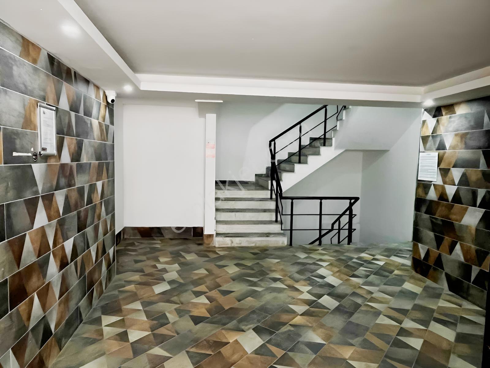 Re/max Modern Seha Söyler'den Satılık 1+1 Loft Eşyalı Daire — fotoğraf 12