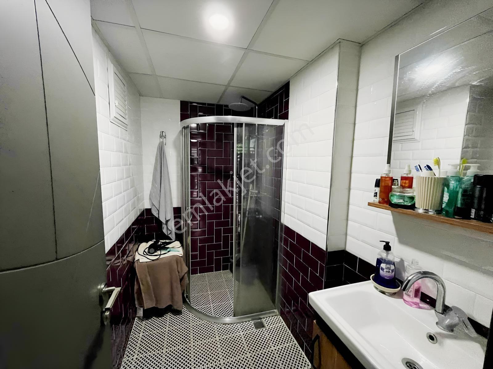 Re/max Modern Seha Söyler'den Satılık 1+1 Loft Eşyalı Daire — fotoğraf 14