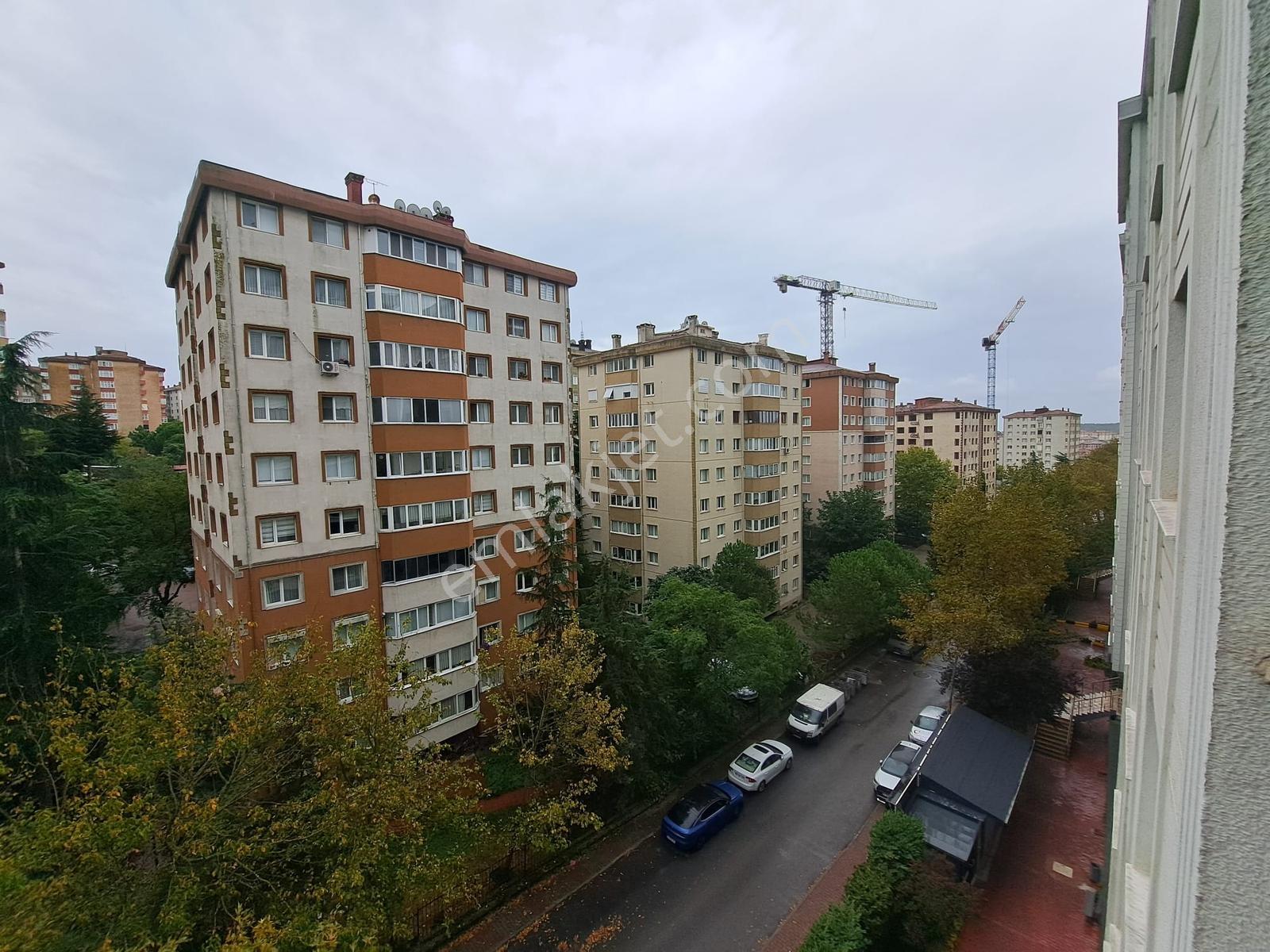 Nesrin Emlak Farkıyla Güvenlikli Emsalsiz Büyüklükte 3+1 — fotoğraf 7