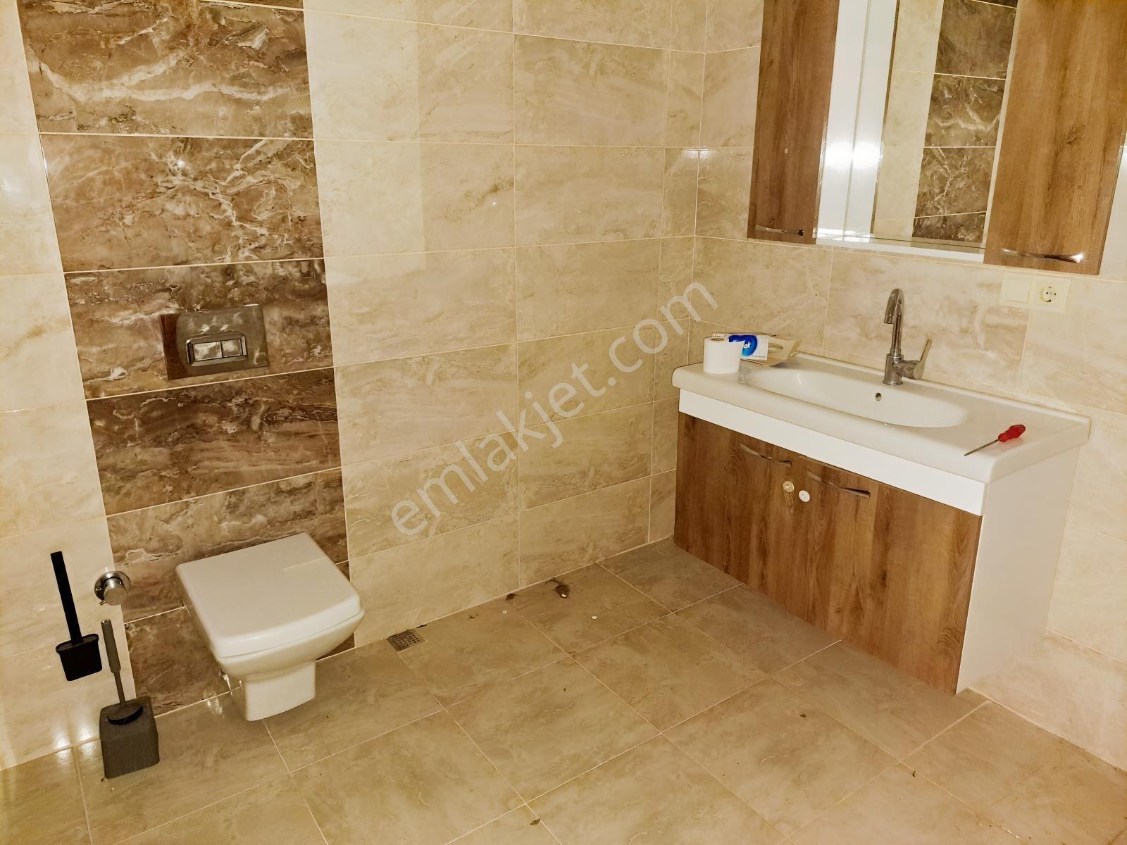 Nesrin Emlak Farkıyla Güvenlikli Emsalsiz Büyüklükte 3+1 — fotoğraf 29