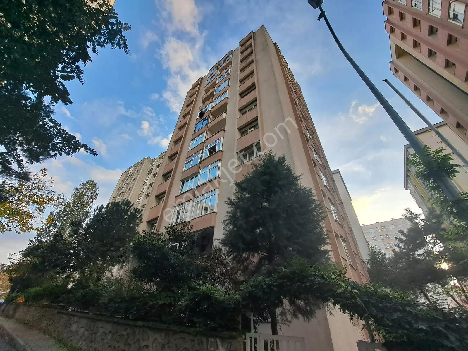 Nesrin Emlaktan Amaç Yaşıyanda Sizede Yeni Bir Daire Fırsatı 3+1