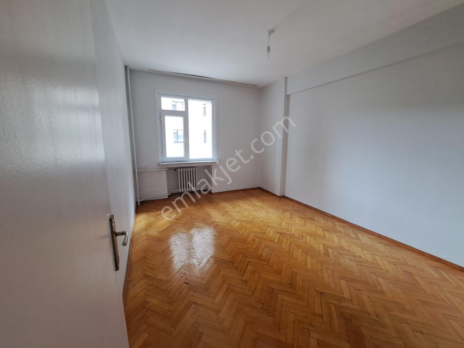 Nesrin Emlaktan Amaç Yaşıyanda Sizede Yeni Bir Daire Fırsatı 3+1 — fotoğraf 10