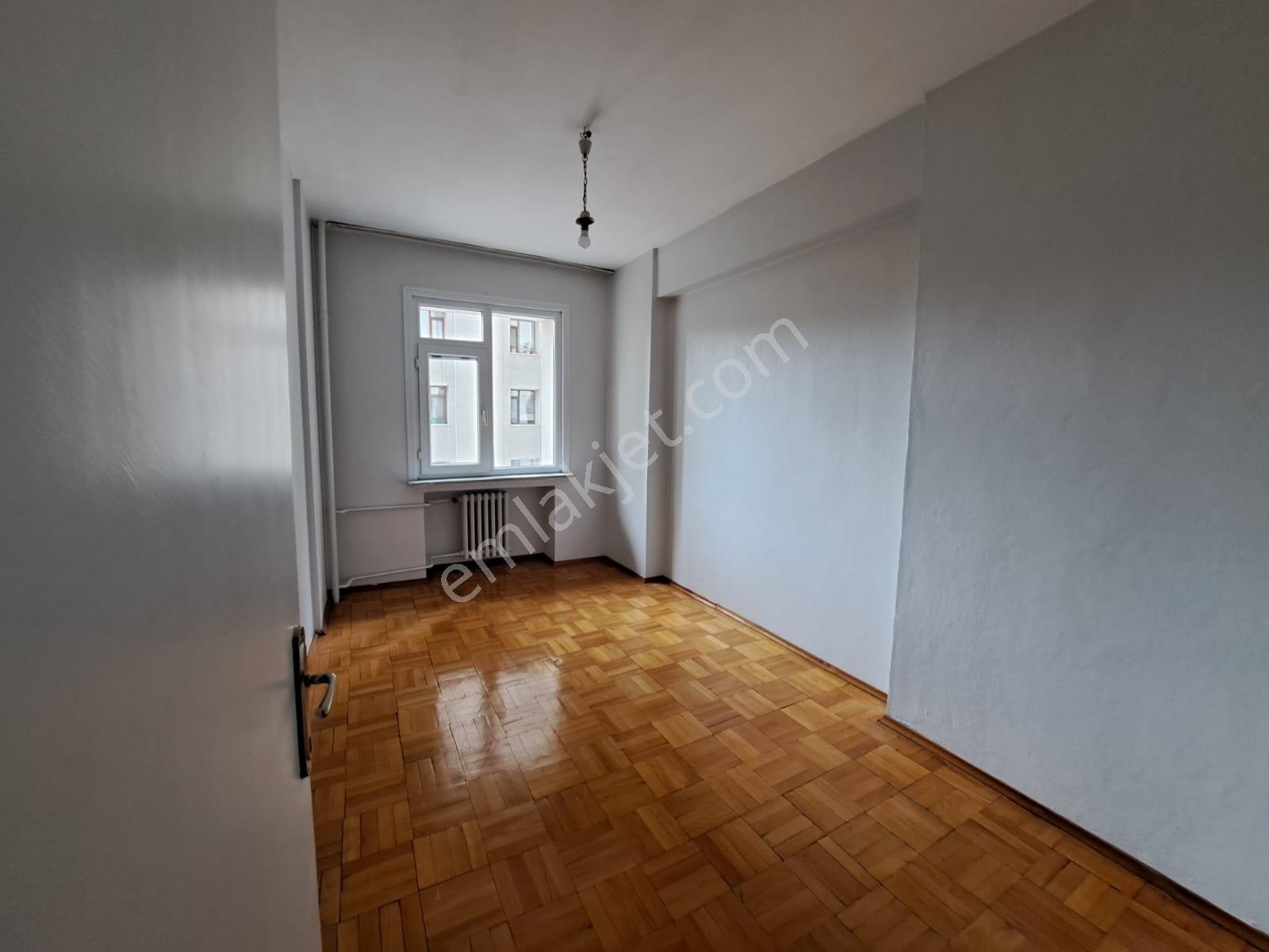 Nesrin Emlaktan Amaç Yaşıyanda Sizede Yeni Bir Daire Fırsatı 3+1 — fotoğraf 12