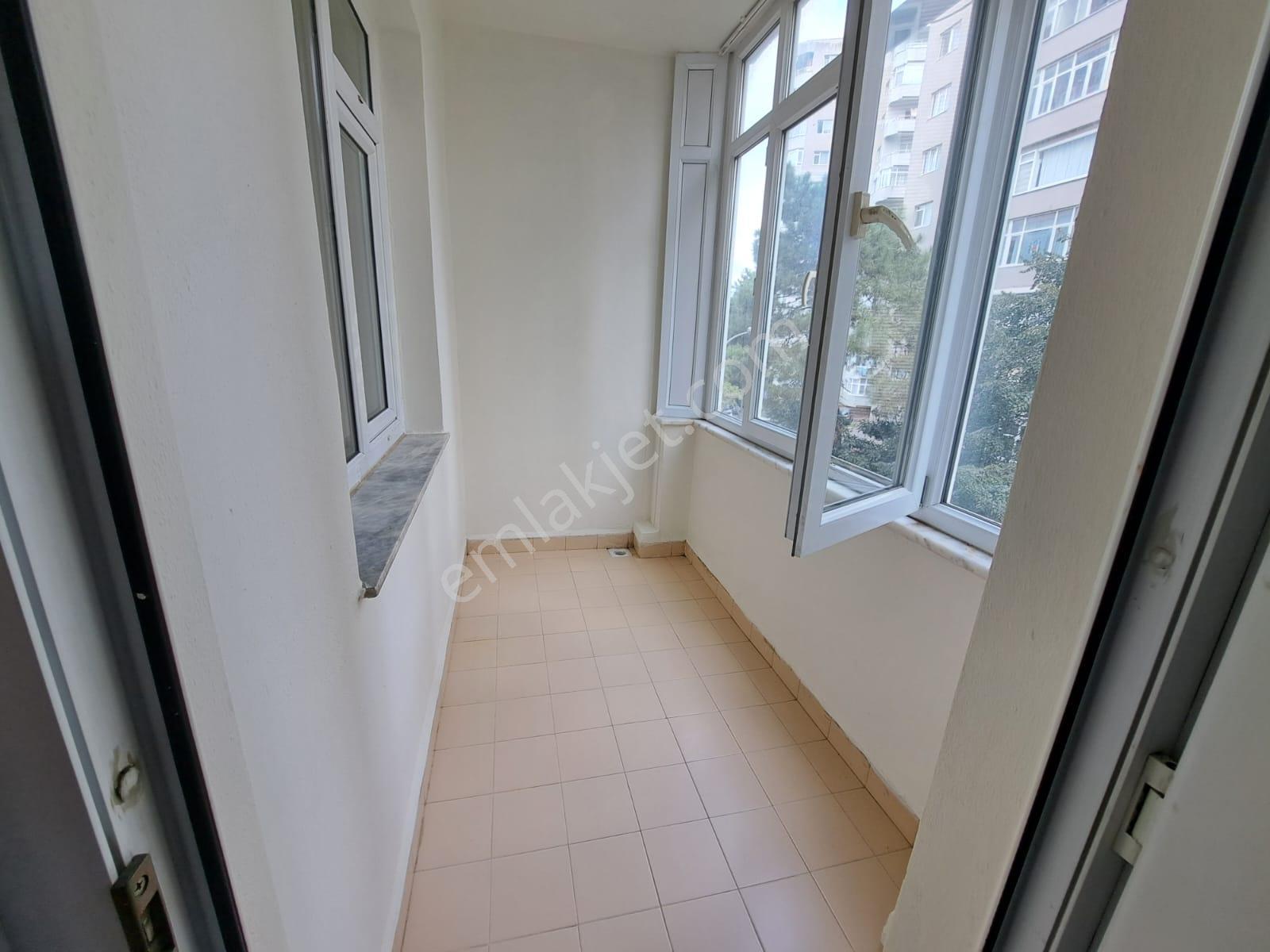 Nesrin Emlaktan Amaç Yaşıyanda Sizede Yeni Bir Daire Fırsatı 3+1 — fotoğraf 20