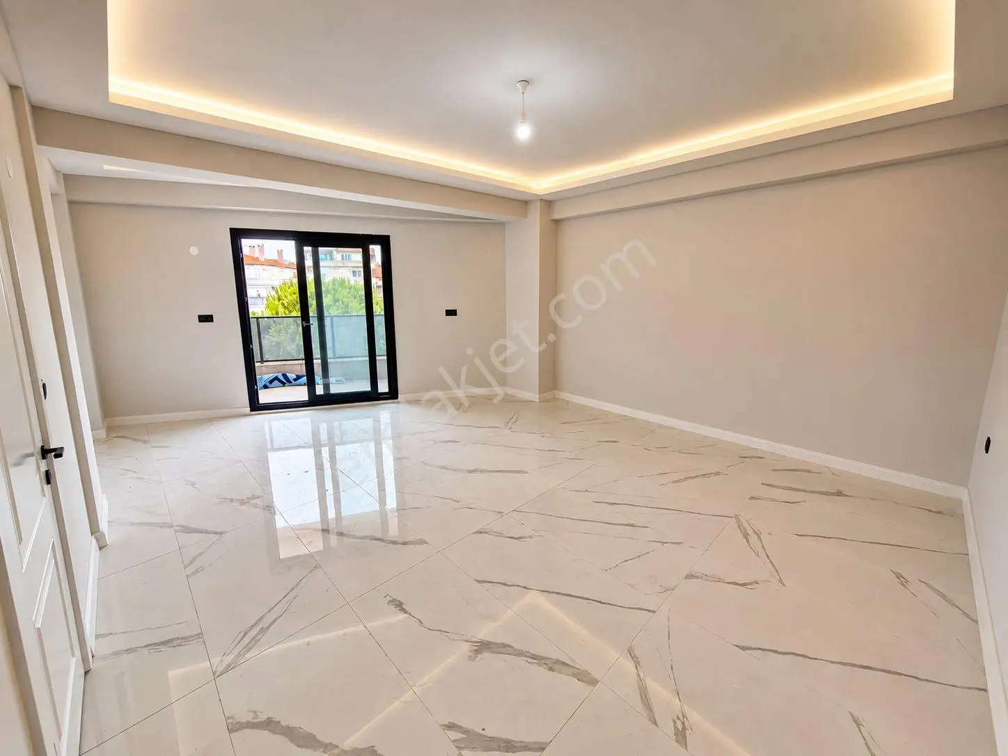 Yetkisi Aktif'ten Manzarasıyla Büyüleyen Denize 100mt Çift Mutfaklı Lüx 4+2dublex — fotoğraf 3