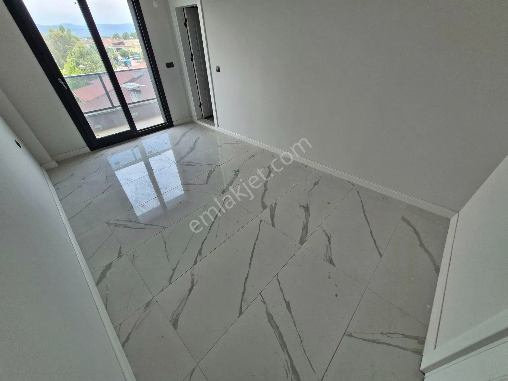 Yetkisi Aktif'ten Manzarasıyla Büyüleyen Denize 100mt Çift Mutfaklı Lüx 4+2dublex — fotoğraf 26