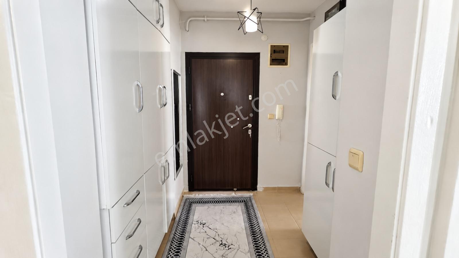 İzmit Akçakoca Üniversite Evleri'nde Satılık Geniş 3+1 Daire — fotoğraf 4