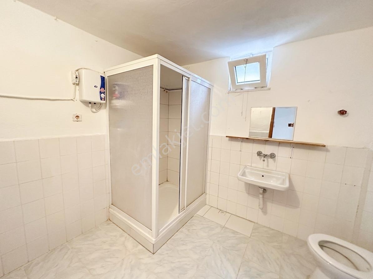 Pazarcı Mh. Altınevler Sitesinde Arsa Paylı Satılık 2+1 — fotoğraf 6