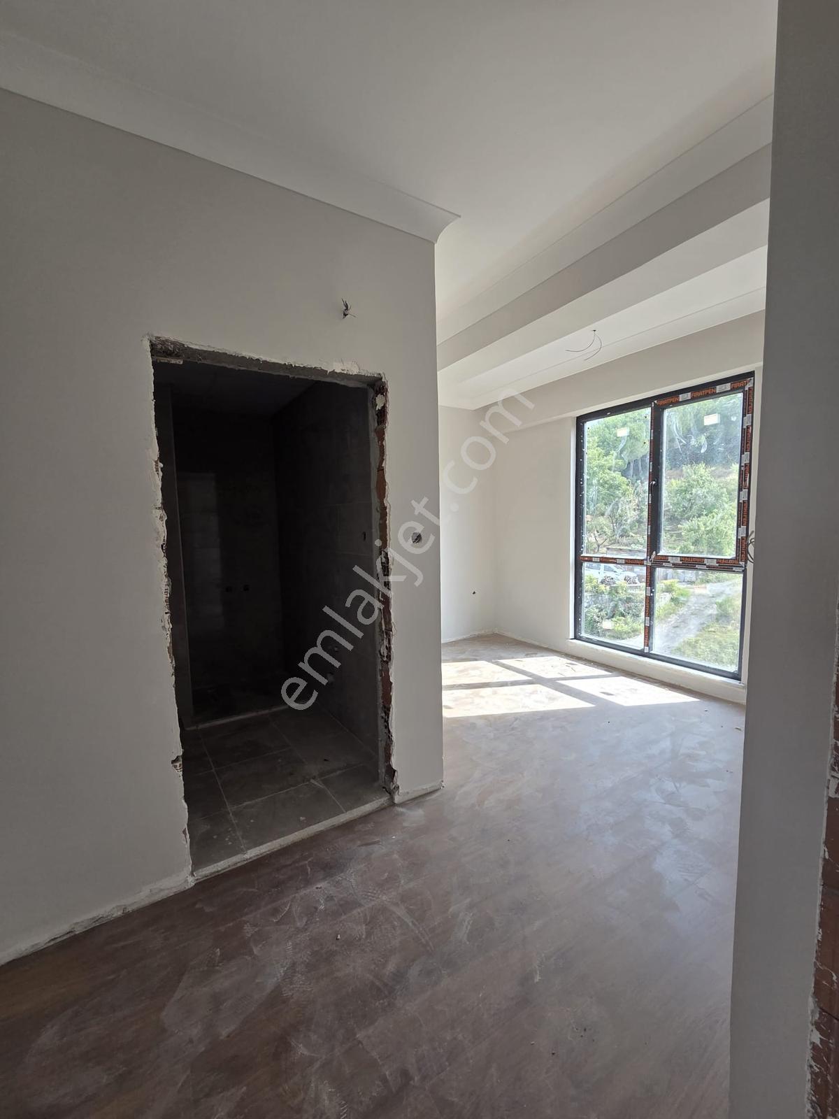 Çınarcıkta Plaja 350 Mt | Sıfır Bina | Deniz Manzaralı 3+1 — fotoğraf 12