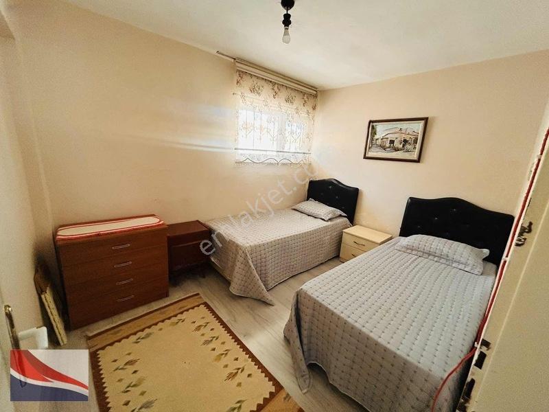 Kuşadası Özlem Sitesi'nde 2+1 Temiz Satılık Daire — fotoğraf 5