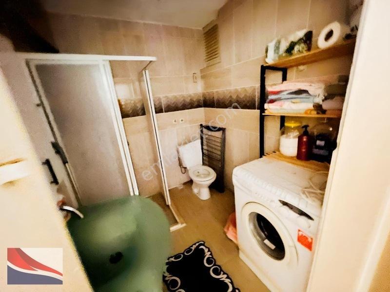 Kuşadası Özlem Sitesi'nde 2+1 Temiz Satılık Daire — fotoğraf 8