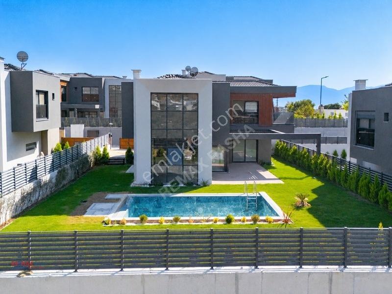 Avm Mevki 550m2 Arsa İçinde Trıpleks Özel Havuzlu 5+2 Lüks Villa — fotoğraf 8