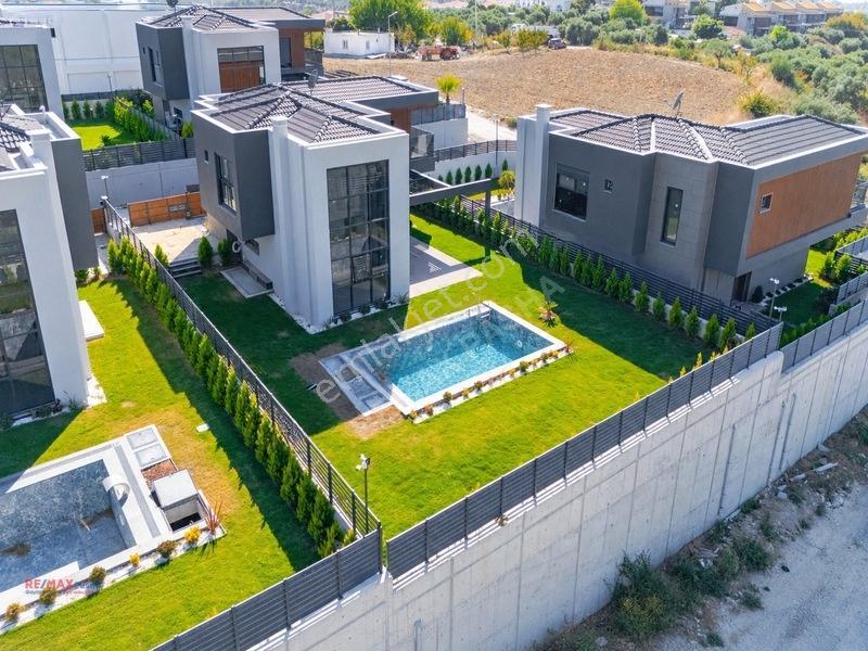 Avm Mevki 550m2 Arsa İçinde Trıpleks Özel Havuzlu 5+2 Lüks Villa — fotoğraf 9