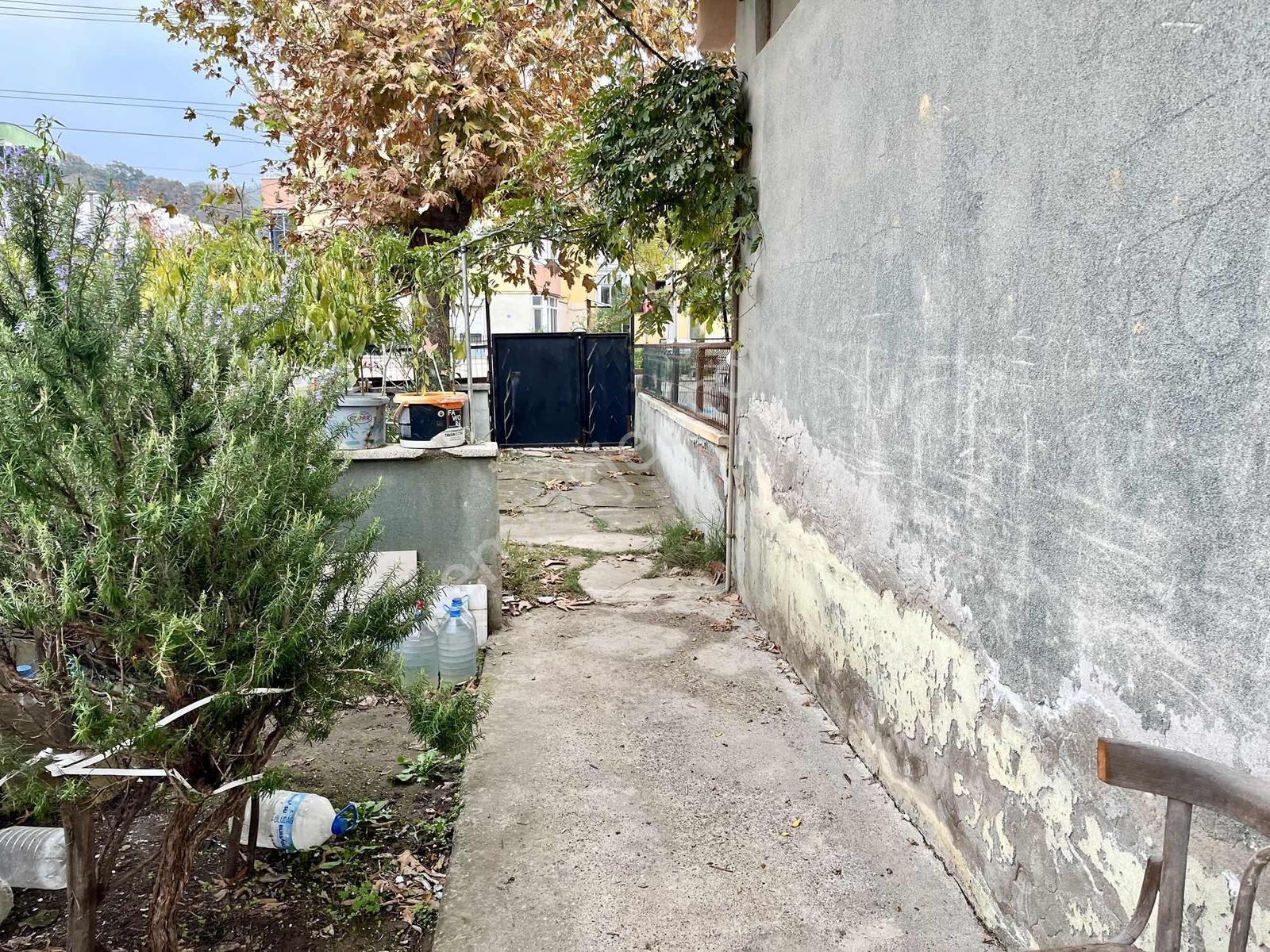 Karacabey Boğazda Deniz Manzaralı 2+1 Satılık Daire — fotoğraf 8