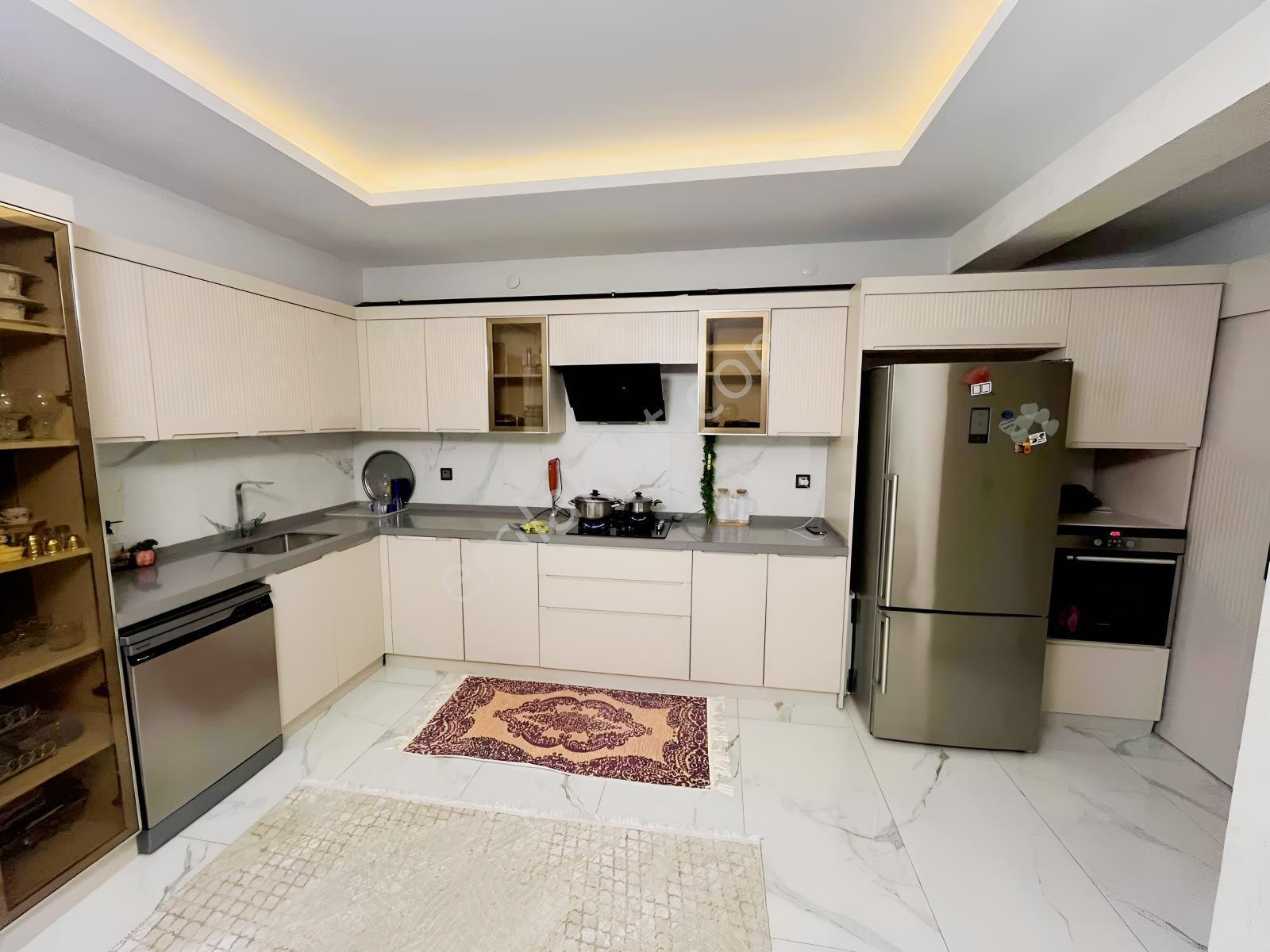 Winstown Avm İle Araştırma Arası Satılık 3.5+1 Fırsat Daire — fotoğraf 3