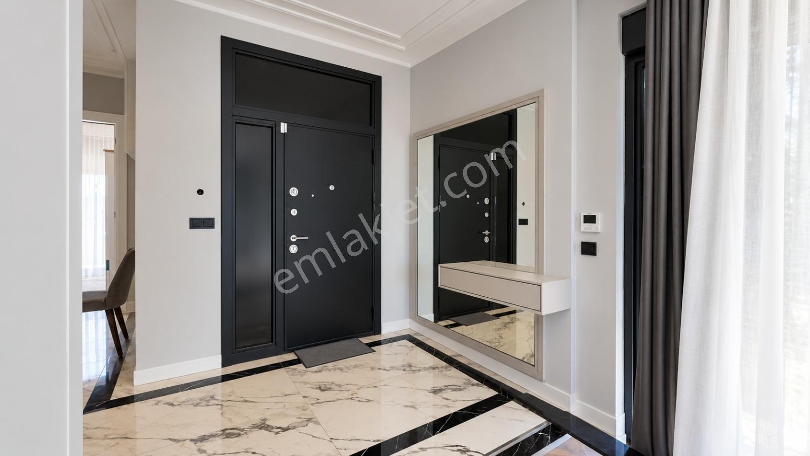 Döşemealtı'nda Özel Bahçeli, Jakuzili, Ayrıcalıklı 4+1 Villa — fotoğraf 9