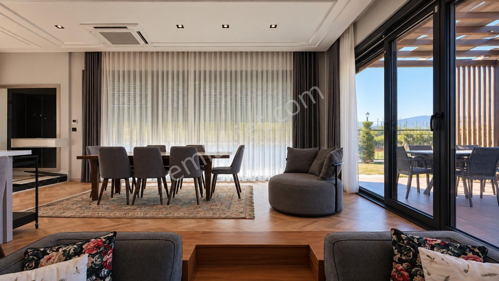 Döşemealtı'nda Özel Bahçeli, Jakuzili, Ayrıcalıklı 4+1 Villa — fotoğraf 14