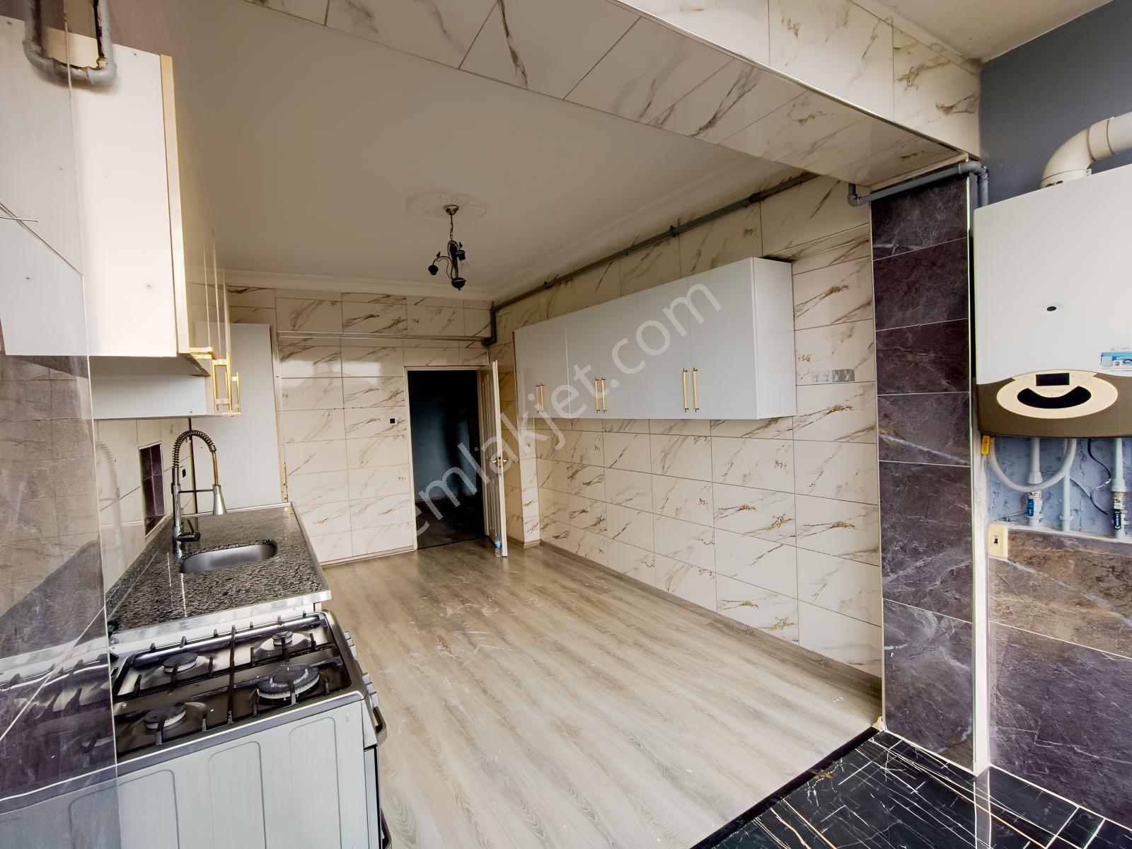 Seyrantepe Fidel Sitesi'nde Manzaralı En Üst Kat 180m² 4+1 Daire — fotoğraf 6