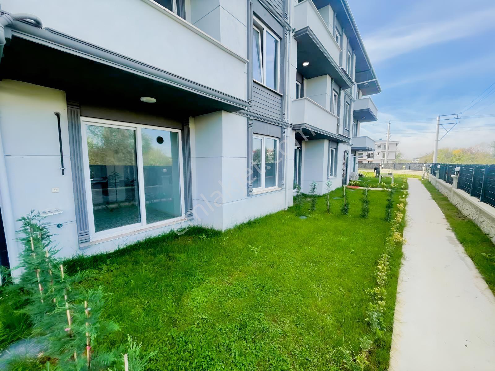 Tatil Köyü Konseptinde Lüks Sitede Müstakil Bahçeli Sıfır 1+1 — fotoğraf 2