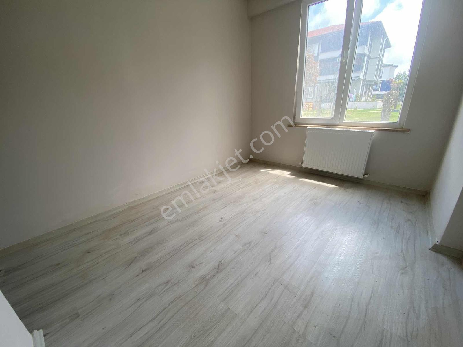Tatil Köyü Konseptinde Lüks Sitede Müstakil Bahçeli Sıfır 1+1 — fotoğraf 10
