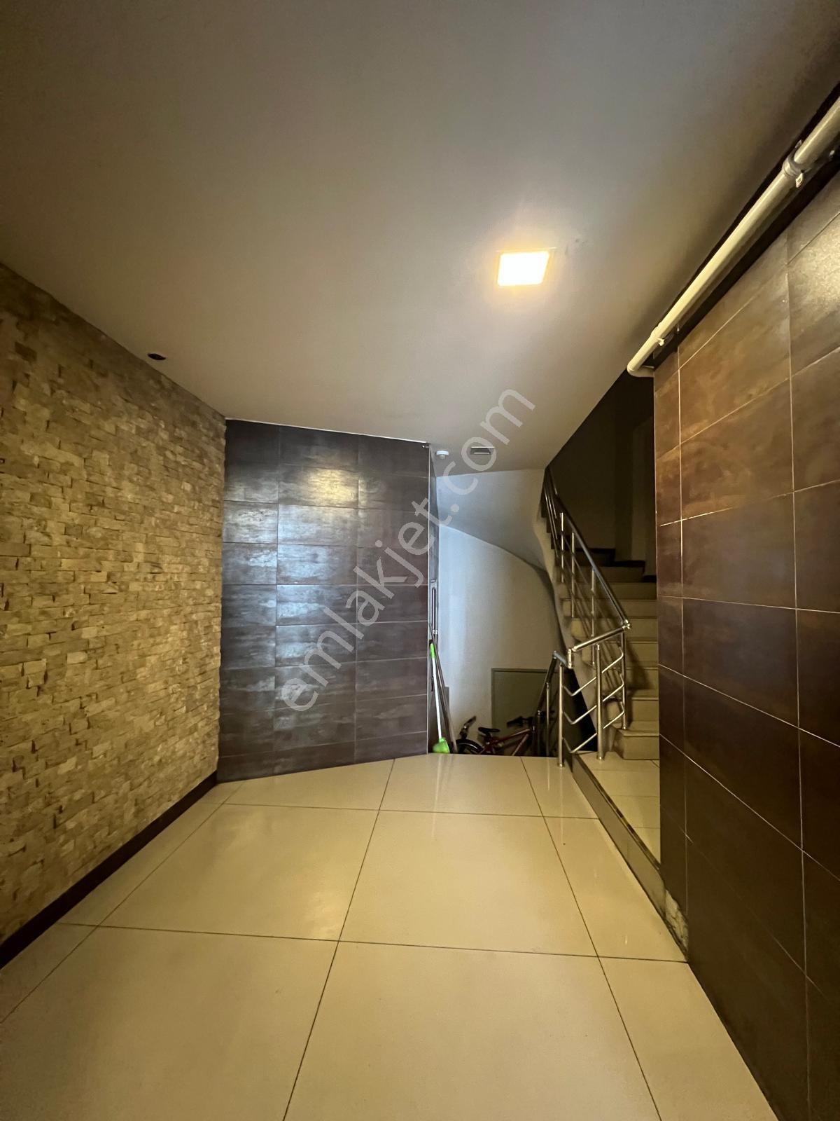 Remax Nadir'den Hacısiyam'da Deniz Manzaralı 3+1 Satılık — fotoğraf 2