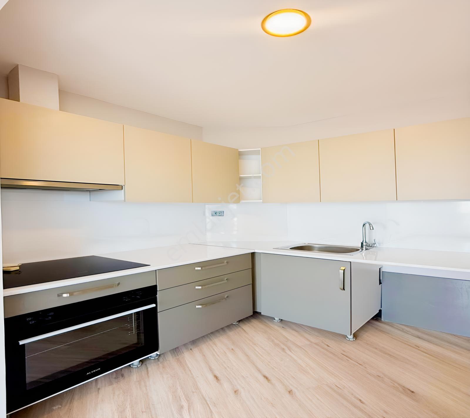 Site İçerisinde Oturuma Hazır Boş 2+1 Satılık Daire Fırsatı — fotoğraf 3