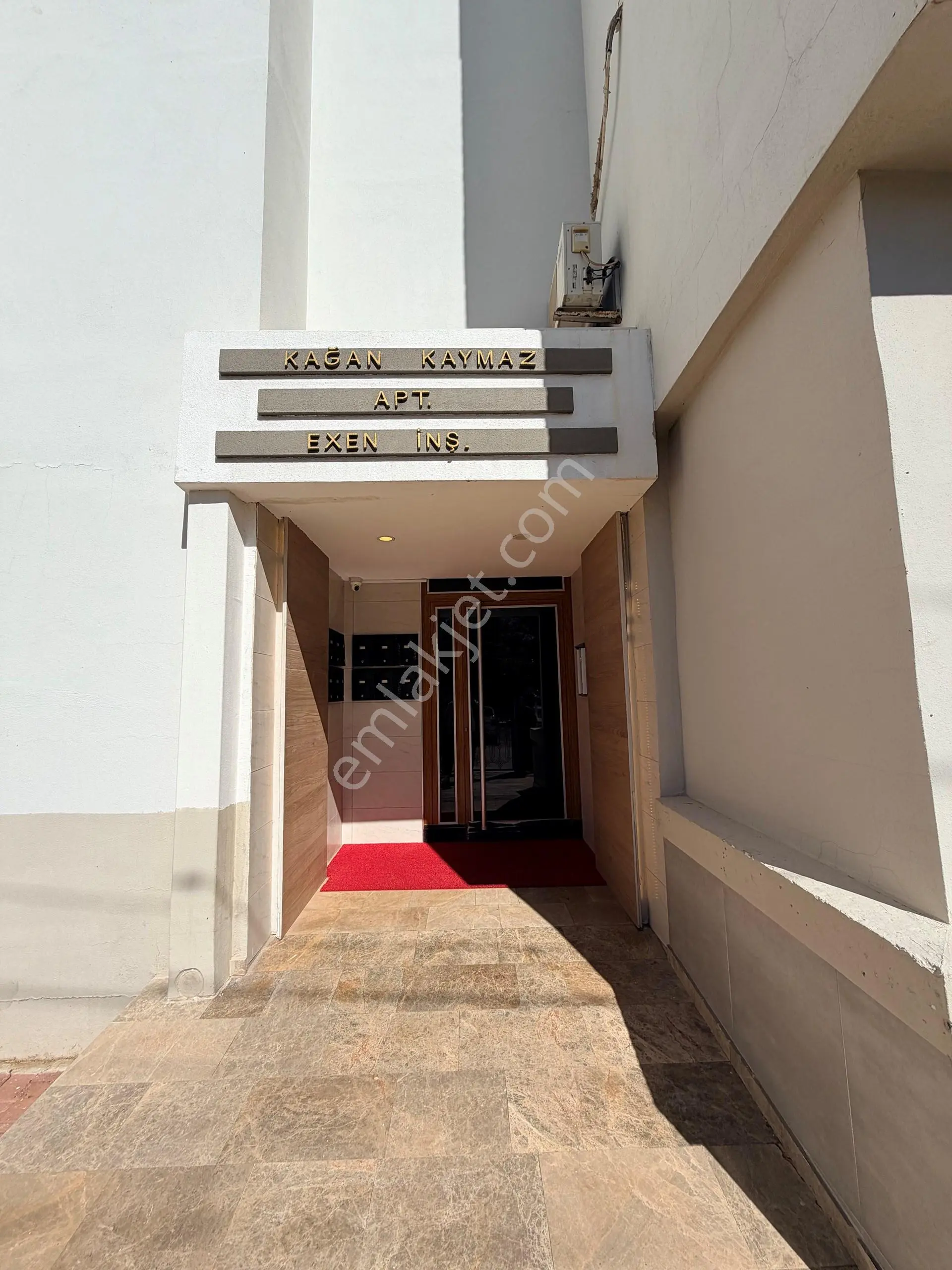Varsak Aydoğmuş’ta İç Mimari Tasarımlı, Cam Balkonlu 2+1 Satılık Daire — fotoğraf 2
