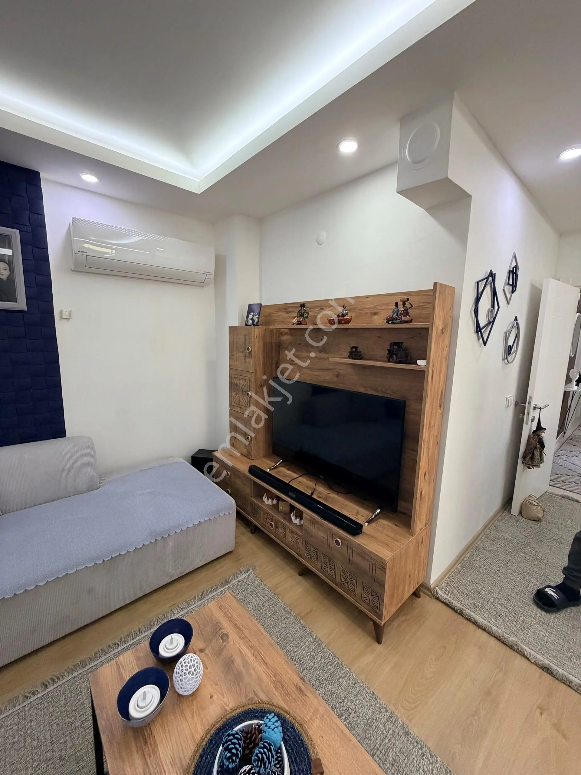 Varsak Aydoğmuş’ta İç Mimari Tasarımlı, Cam Balkonlu 2+1 Satılık Daire — fotoğraf 4