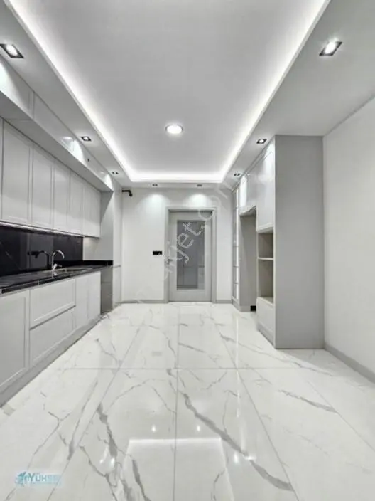 Yüksel'den Selçukbey De Site İçi E.banyolu G.odalı Lüks Daireler — fotoğraf 7