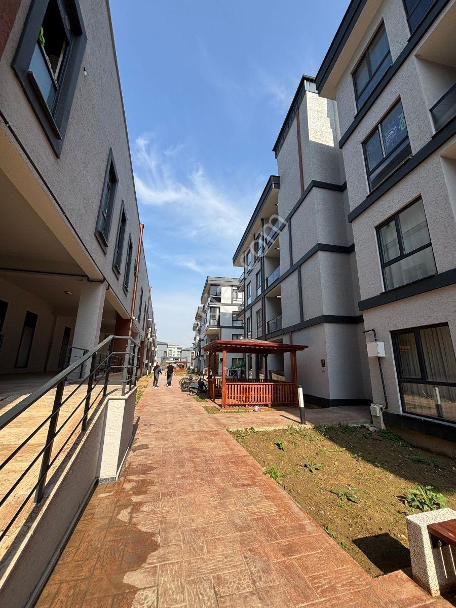 Yalova Merkezde Lüks Site İçerisinde Ara Kat Satılık 1+1 Daire — fotoğraf 10