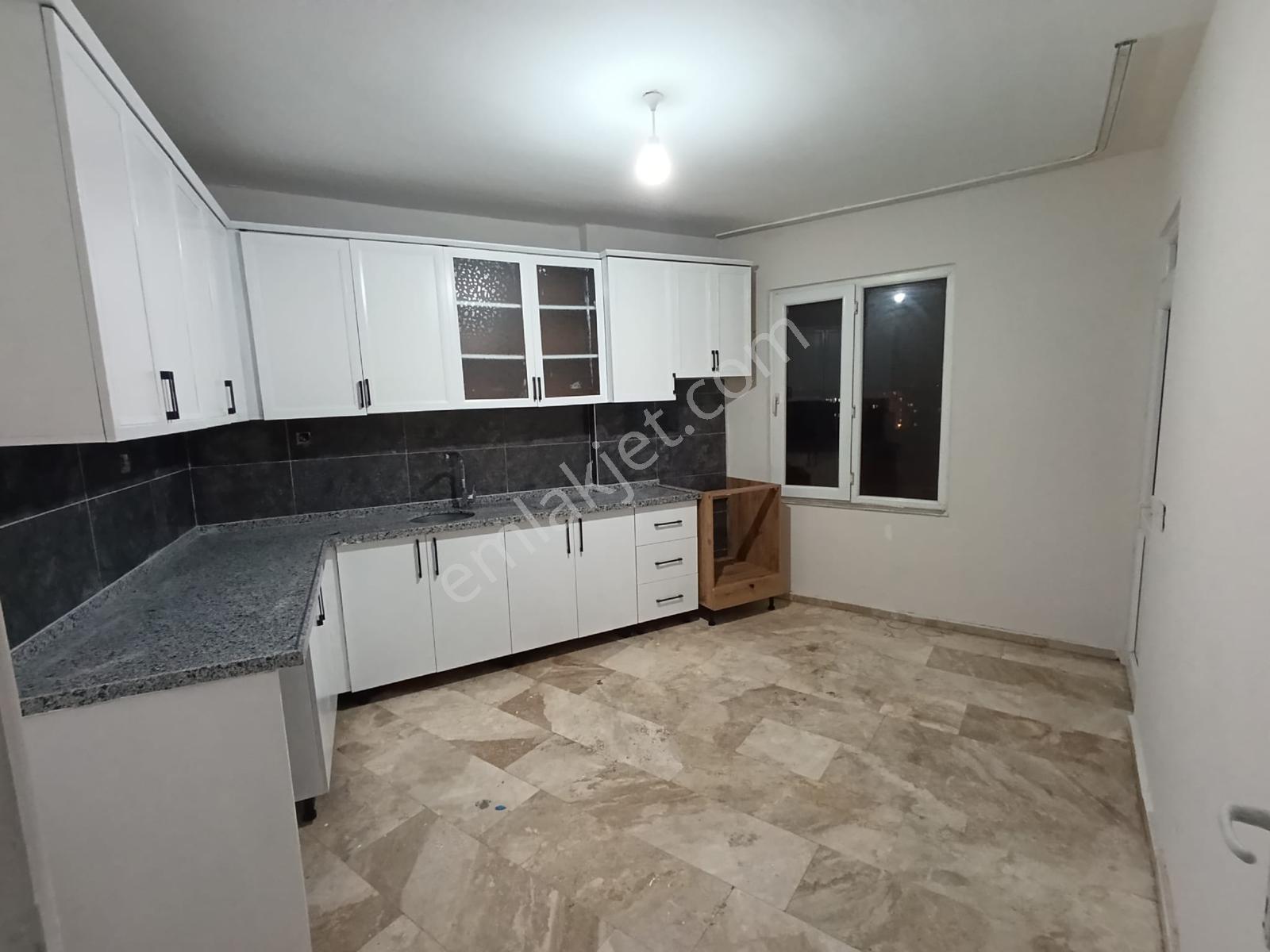 Turgut Reiste Site İçi Bağımsız Mutfaklı 3+1 Geniş Satılık Daire — fotoğraf 4