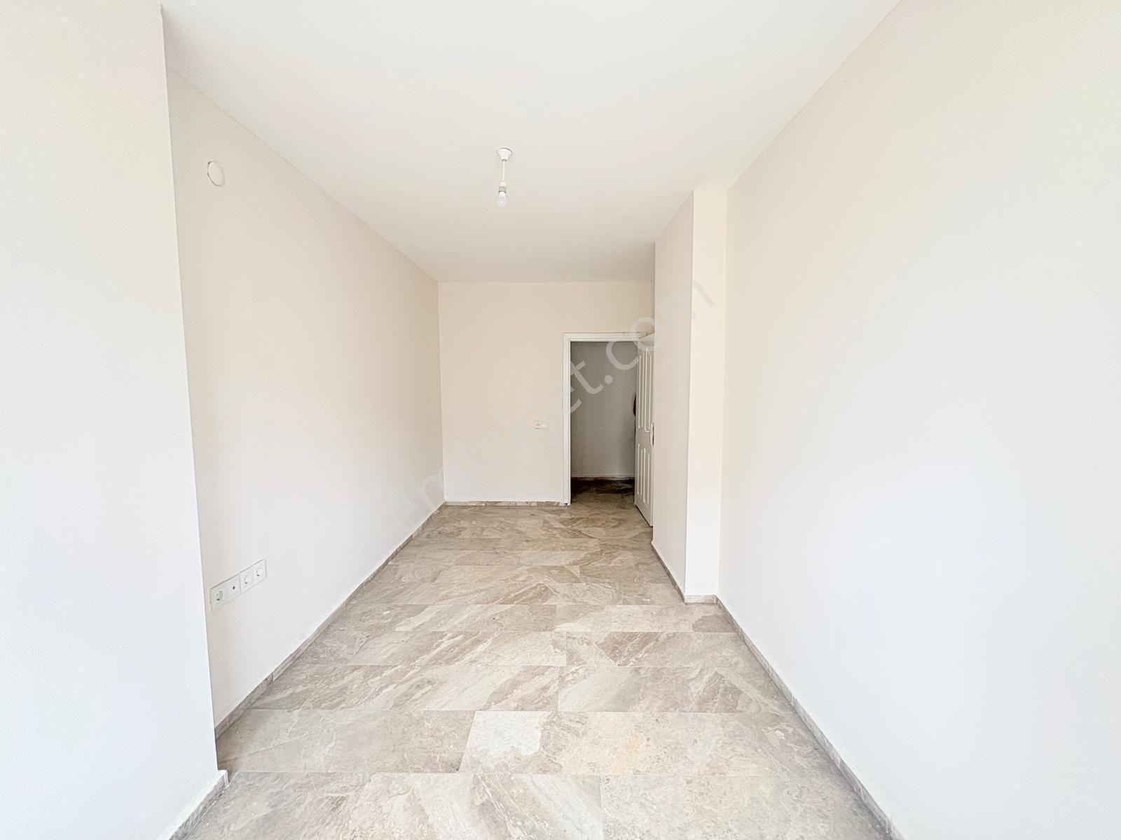Turgut Reiste Site İçi Bağımsız Mutfaklı 3+1 Geniş Satılık Daire — fotoğraf 8