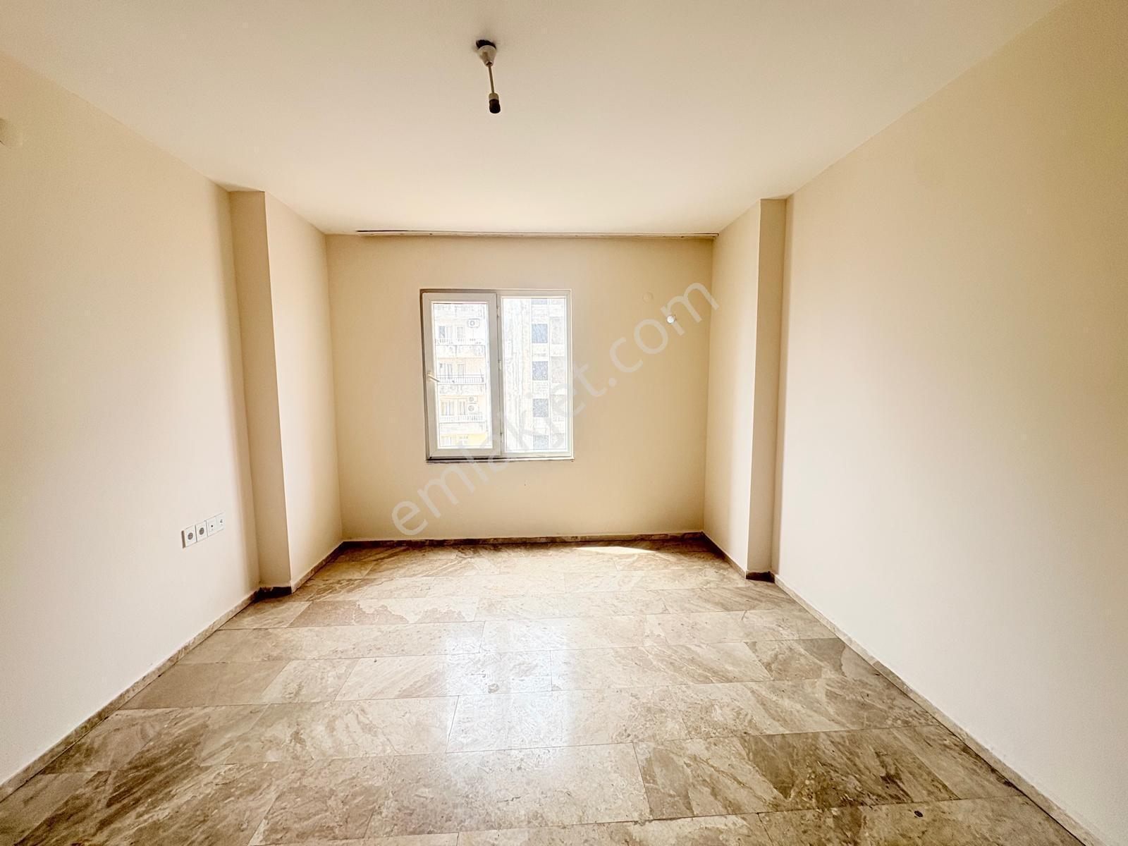 Turgut Reiste Site İçi Bağımsız Mutfaklı 3+1 Geniş Satılık Daire — fotoğraf 10
