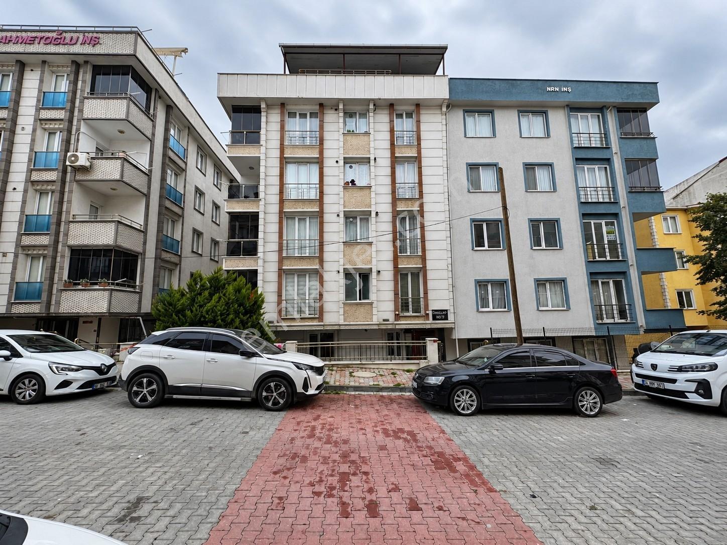 Beylikdüzü'nde İster Oturum İster Yatırım İçin İdeal Seçenek 1+1 — fotoğraf 23
