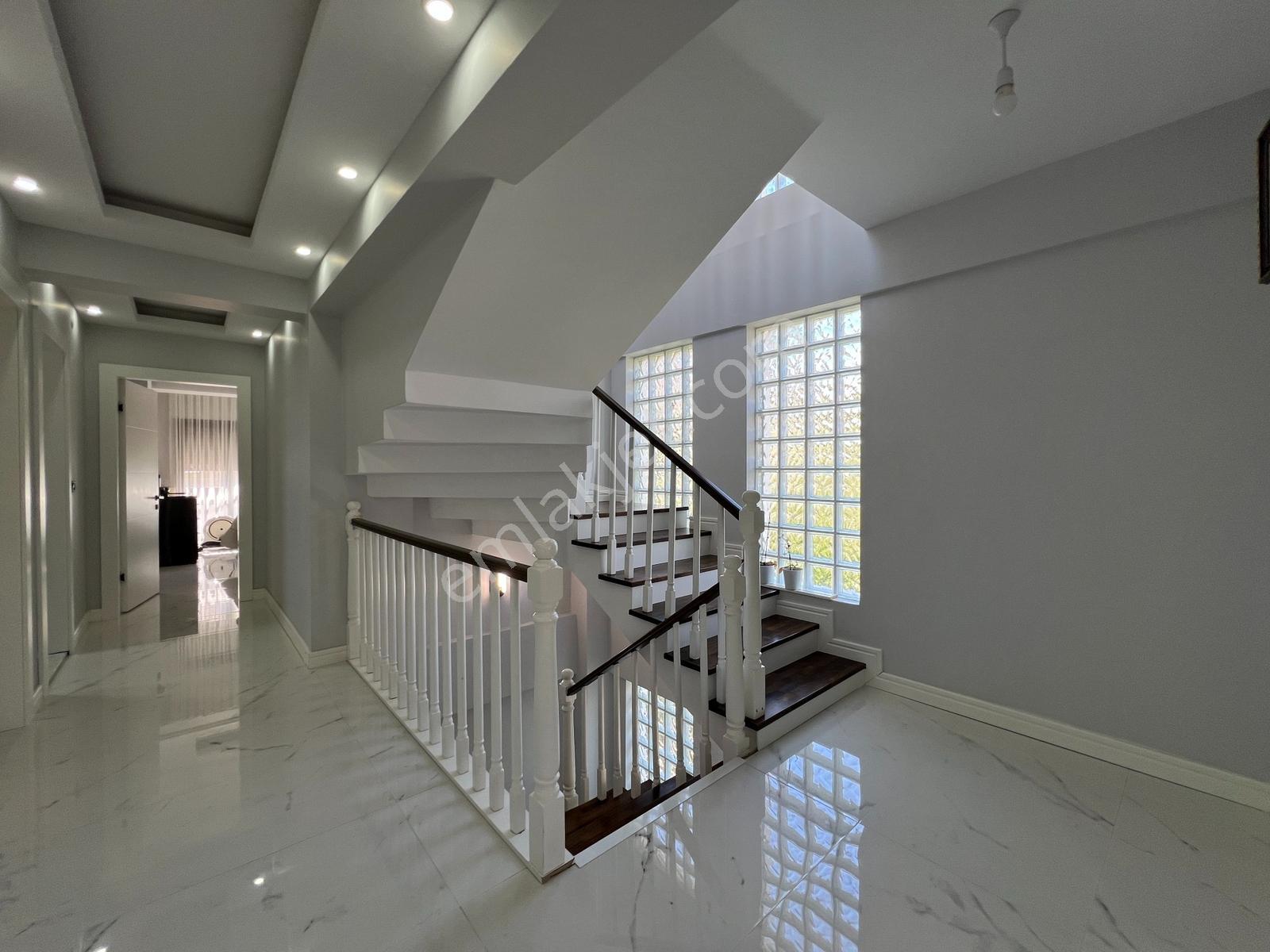 İzmir Torbalı Ayrancılar Mahallesi Satılık 7+2 Müstakil Villa — fotoğraf 9