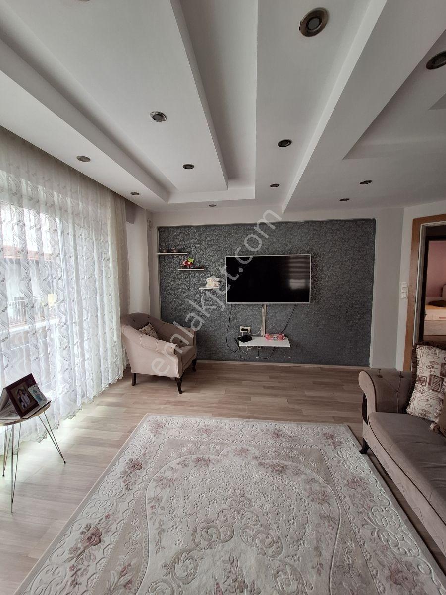 Nehirden Akkonakta Satılık 2+1 Açık Mutfak Daire — fotoğraf 4