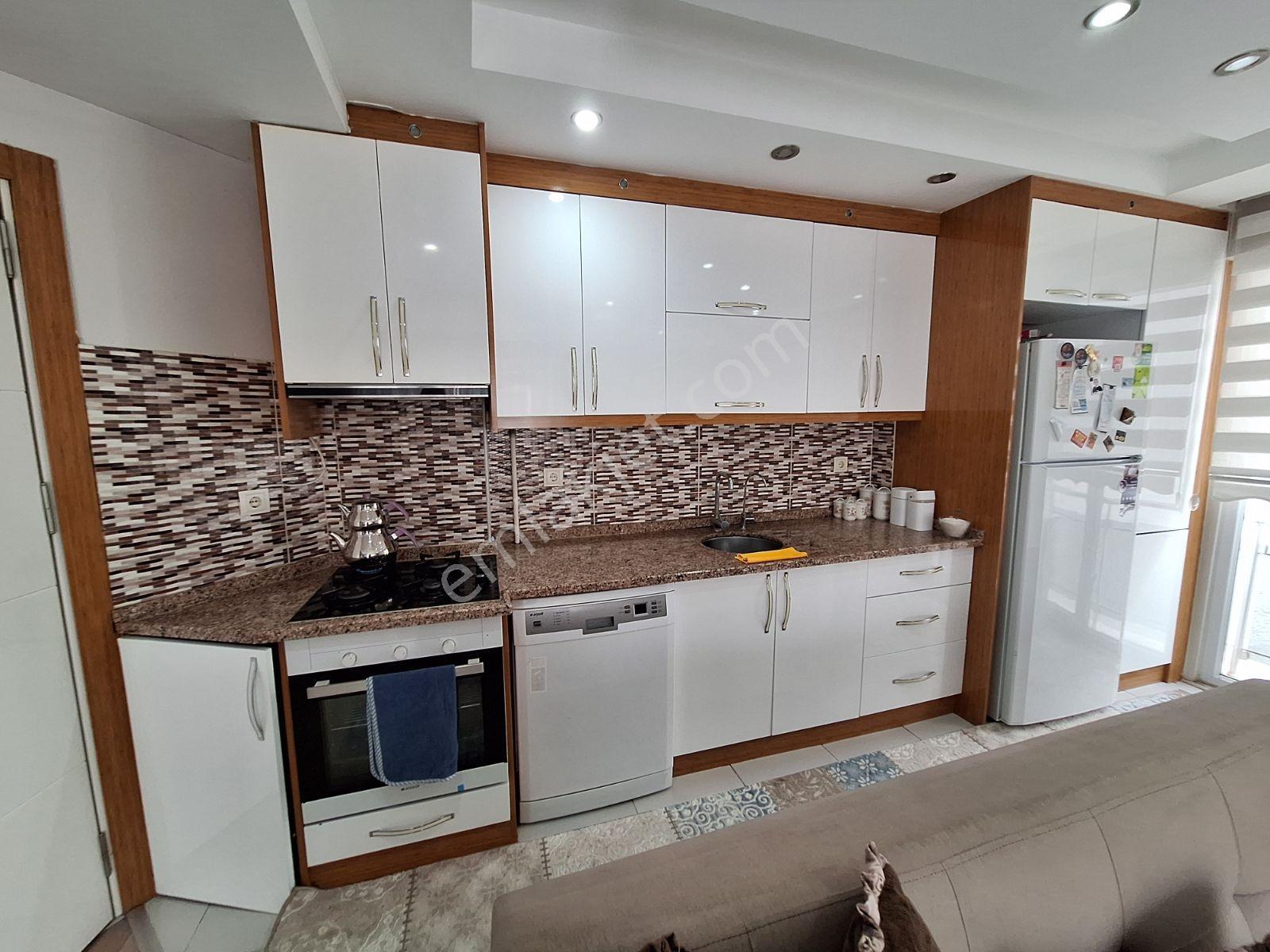 Nehirden Akkonakta Satılık 2+1 Açık Mutfak Daire — fotoğraf 8