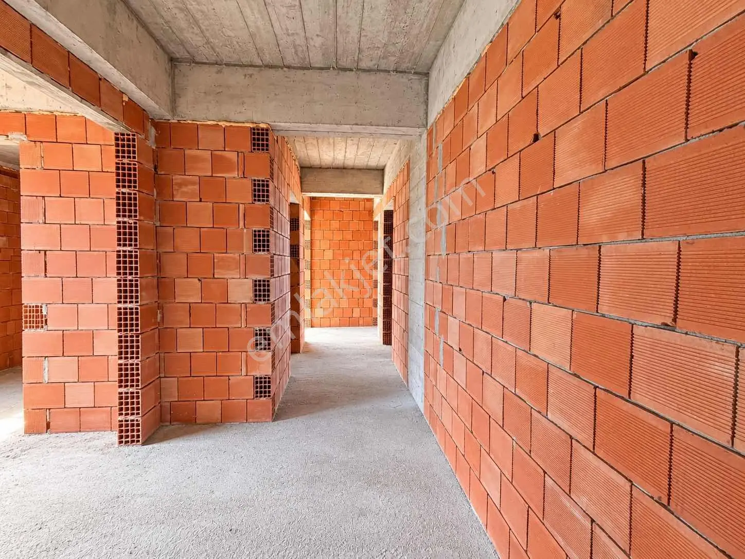 Akyazı'nın Değerli Lokasyonunda Komple Bina Fırsatı ! — fotoğraf 20