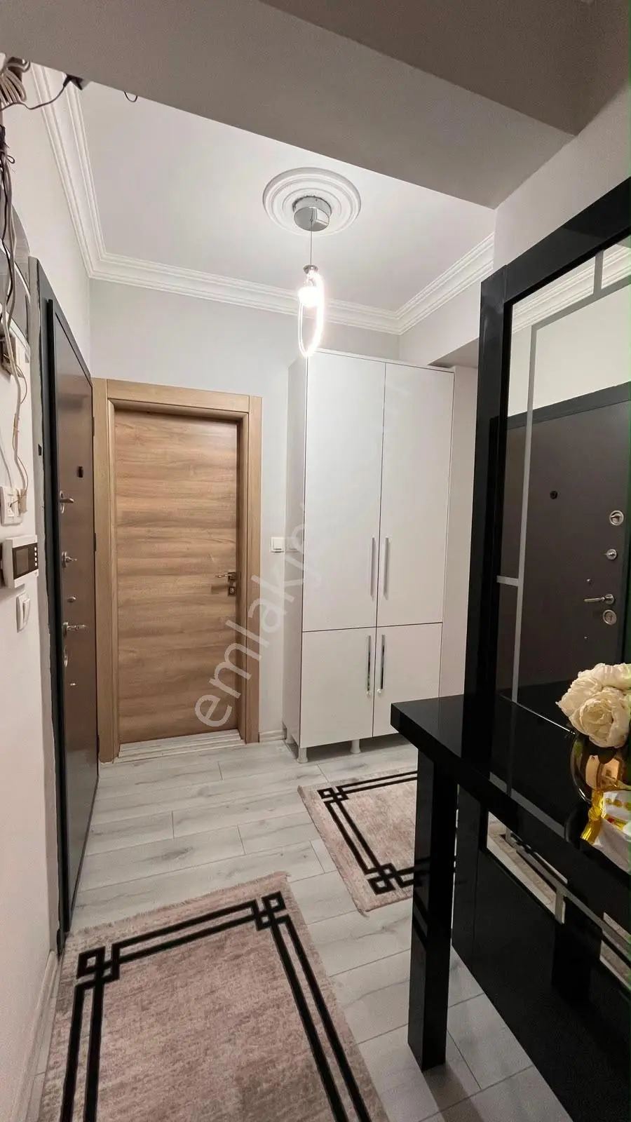 Prestij Grup Emlaktan Şehir Merkezinde Satılık 2+1 Daire — fotoğraf 4