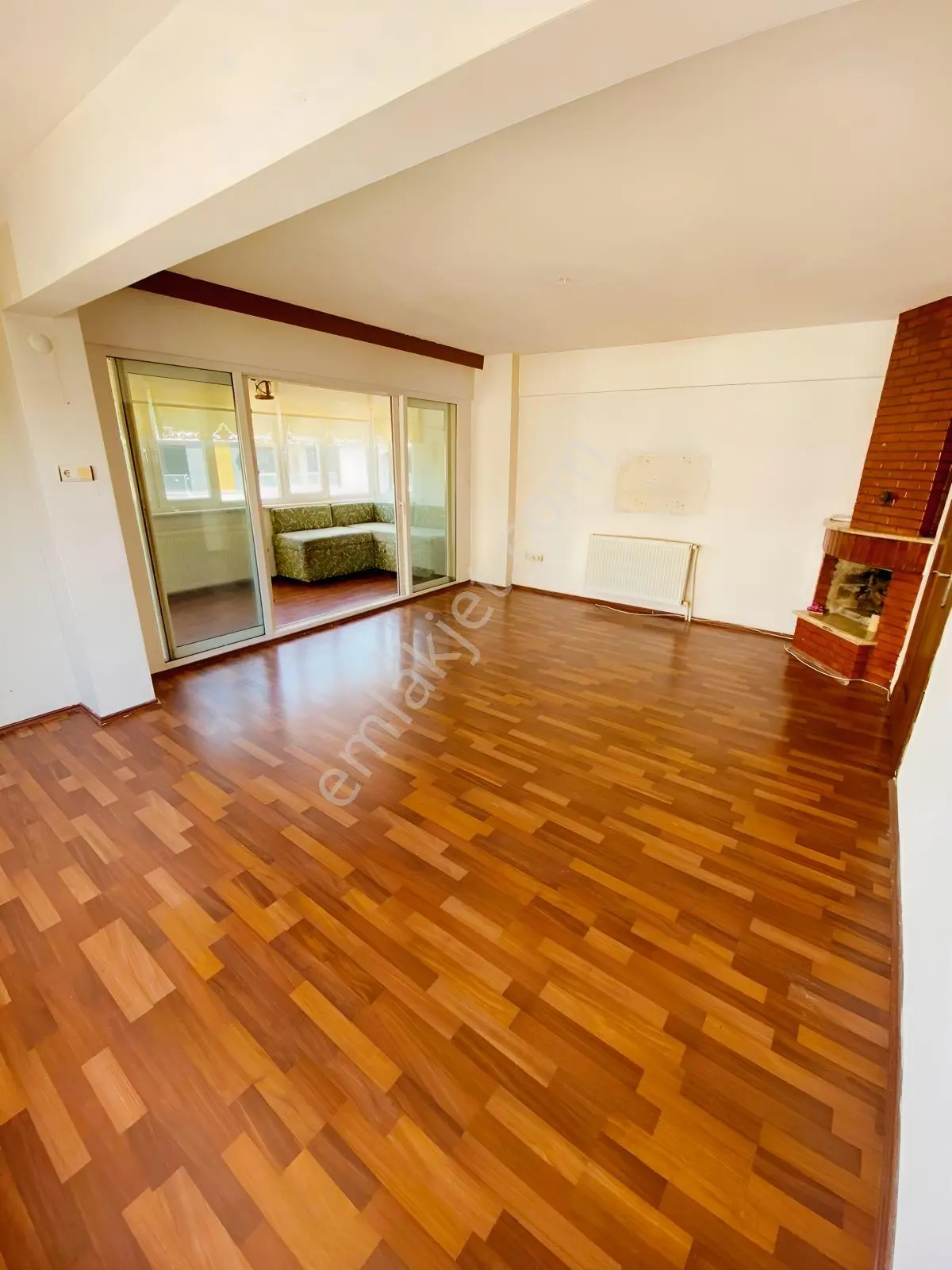 Turyaptan Çiftlikköy Sahilde, Denize Sıfır, Ara Kat 2+1 Daire — fotoğraf 7