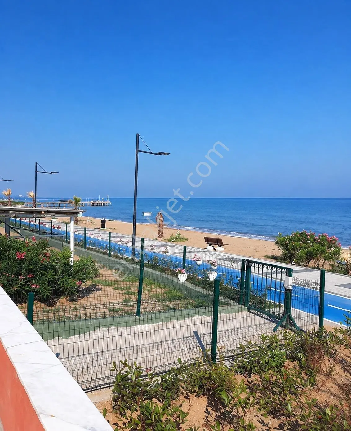 Turyaptan Çiftlikköy Sahilde, Denize Sıfır, Ara Kat 2+1 Daire — fotoğraf 19