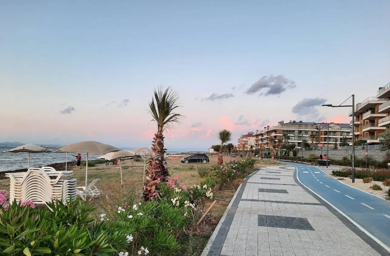 Turyaptan Çiftlikköy Sahilde, Denize Sıfır, Ara Kat 2+1 Daire — fotoğraf 21