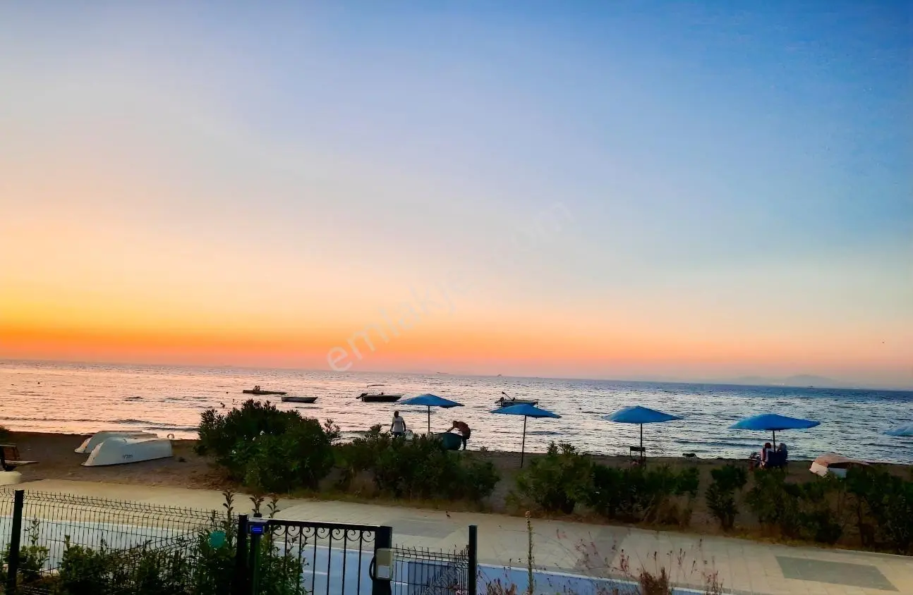 Turyaptan Çiftlikköy Sahilde, Denize Sıfır, Ara Kat 2+1 Daire — fotoğraf 23
