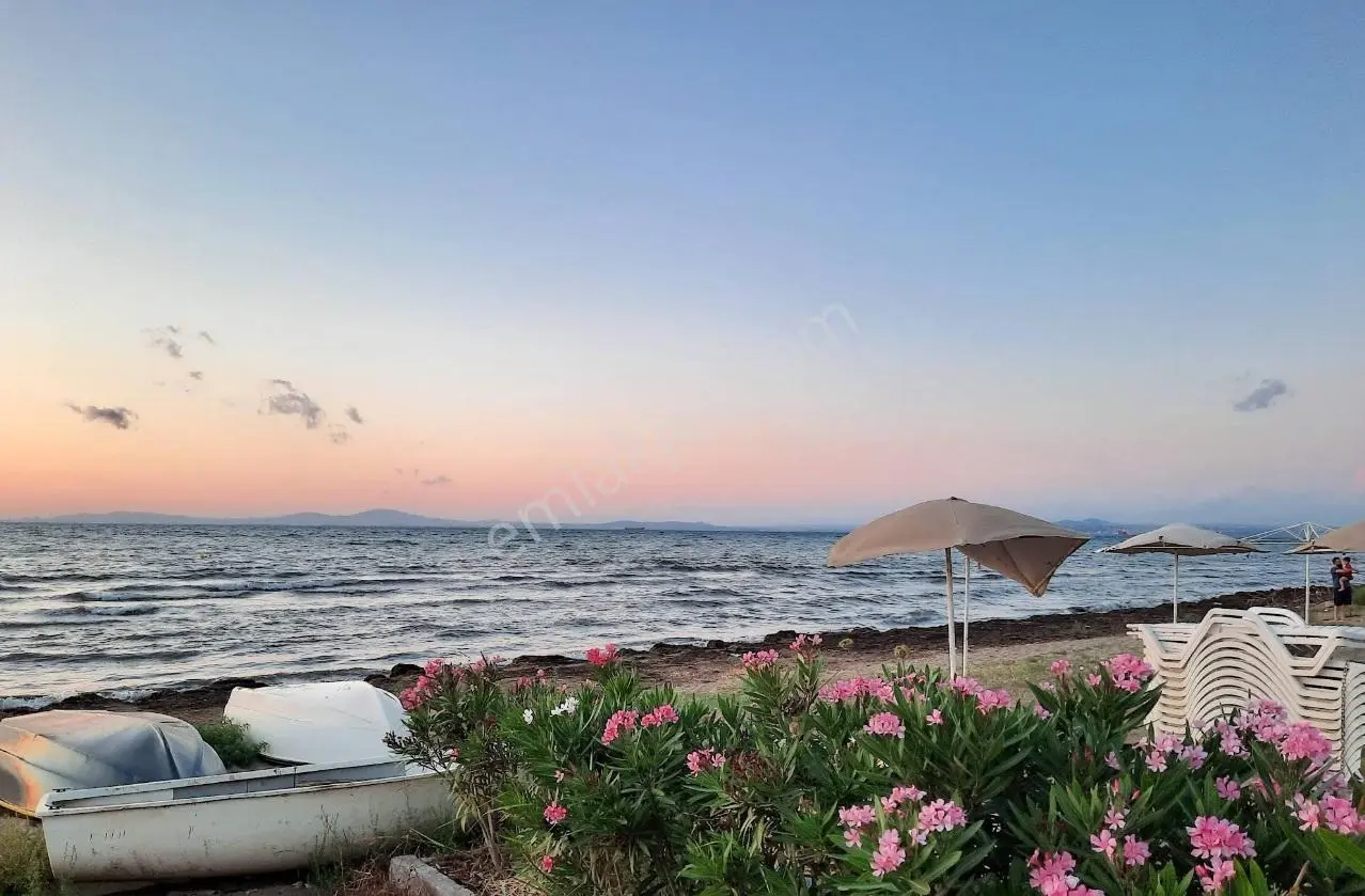 Turyaptan Çiftlikköy Sahilde, Denize Sıfır, Ara Kat 2+1 Daire — fotoğraf 24