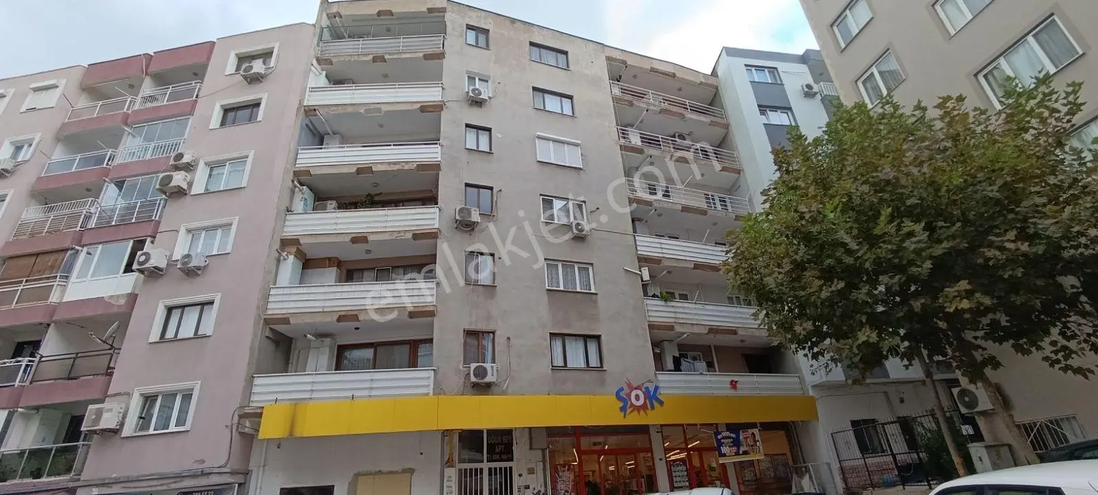 İzmir Bornova Erzene Mah.lüx Yapılı Satılık 3+1 Daire — fotoğraf 4